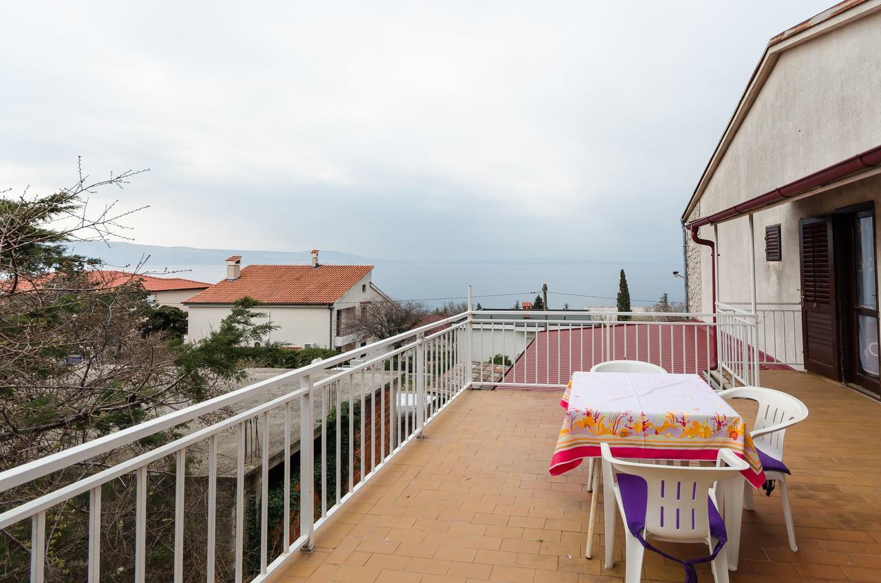 Apartments And Room Luka Klenovica Exterior photo